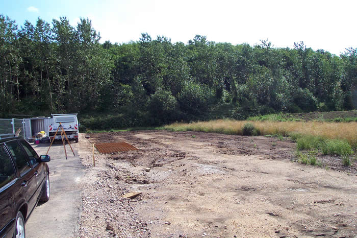 Blick | von der Baustra�e auf das Grundst�ck